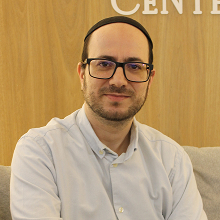 Dr. Izio Klein